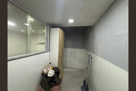 Casa de condomínio à venda com 100m², 2 quartos e 1 vagaQuarto