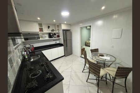 Cozinha de casa de condomínio à venda com 2 quartos, 100m² em Campo Grande, Rio de Janeiro