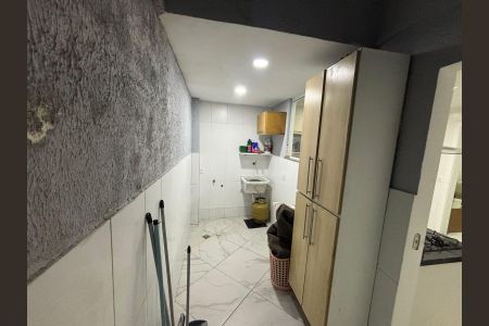 Casa de condomínio à venda com 100m², 2 quartos e 1 vagaÁrea de Serviço