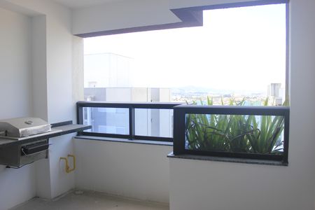 Apartamento para alugar com 67m², 2 quartos e 1 vagaVaranda