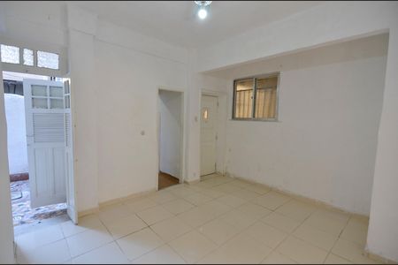 Sala de apartamento para alugar com 2 quartos, 65m² em Benfica, Rio de Janeiro