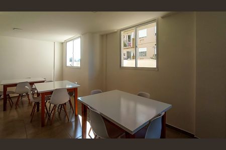 Apartamento para alugar com 45m², 2 quartos e 1 vagaÁrea comum - Salão de festas