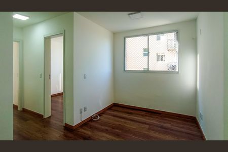Apartamento para alugar com 45m², 2 quartos e 1 vagaSala 