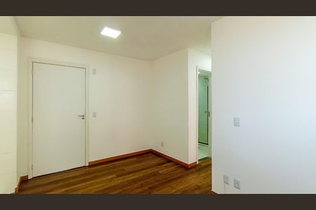 Apartamento para alugar com 45m², 2 quartos e 1 vagaSala 