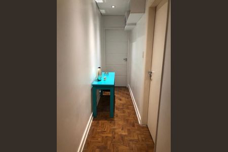 Apartamento à venda com 90m², 2 quartos e 1 vaga Apartamento à venda com 90m², 2 quartos e 1 vagaCorredor