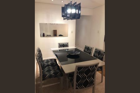 Apartamento à venda com 90m², 2 quartos e 1 vaga Apartamento à venda com 90m², 2 quartos e 1 vagaSala de Jantar