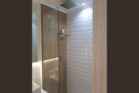 Apartamento à venda com 68m², 2 quartos e 1 vaga Apartamento à venda com 68m², 2 quartos e 1 vagaBanheiro