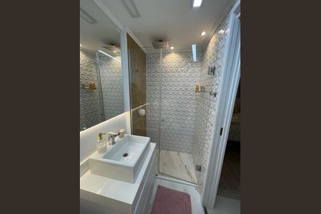 Apartamento à venda com 68m², 2 quartos e 1 vaga Apartamento à venda com 68m², 2 quartos e 1 vagaBanheiro