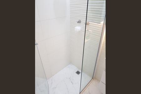 Apartamento à venda com 68m², 2 quartos e 1 vaga Apartamento à venda com 68m², 2 quartos e 1 vagaBanheiro da Suíte