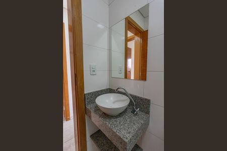 Apartamento para alugar com 70m², 2 quartos e sem vagaBanheiro social 