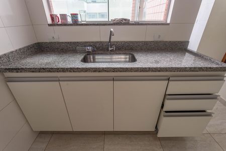Apartamento para alugar com 70m², 2 quartos e sem vagaCozinha 