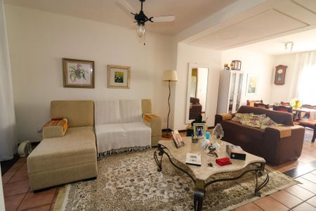 Sala de casa de condomínio à venda com 3 quartos, 212m² em Cavalhada, Porto Alegre