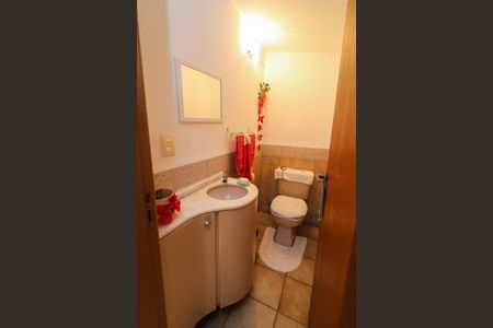 Casa de condomínio à venda com 212m², 3 quartos e 1 vaga Casa de condomínio à venda com 212m², 3 quartos e 1 vagaLavabo
