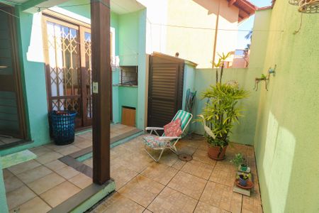 Casa de condomínio à venda com 212m², 3 quartos e 1 vaga Casa de condomínio à venda com 212m², 3 quartos e 1 vagaQuintal
