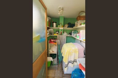 Casa de condomínio à venda com 212m², 3 quartos e 1 vaga Casa de condomínio à venda com 212m², 3 quartos e 1 vagaÁrea de Serviço