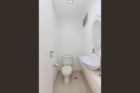 Apartamento à venda com 110m², 2 quartos e 2 vagasLavabo