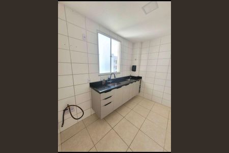 Cozinha de apartamento para alugar com 2 quartos, 43m² em Cosmos, Rio de Janeiro