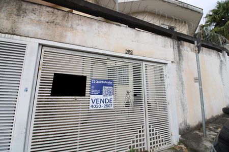 Casa à venda com 62m², 2 quartos e 1 vagaFachada