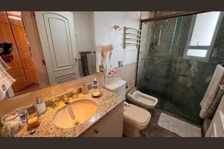 Apartamento à venda com 208m², 4 quartos e 3 vagas