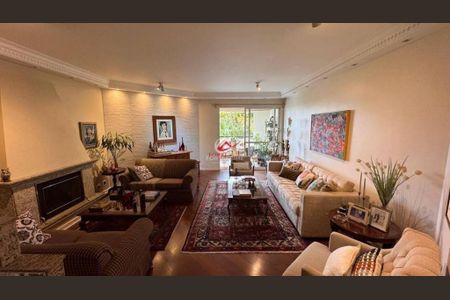 Apartamento à venda com 208m², 4 quartos e 3 vagas