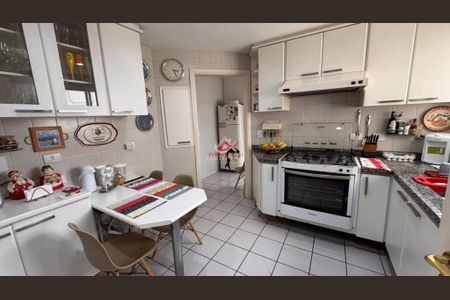 Apartamento à venda com 208m², 4 quartos e 3 vagas