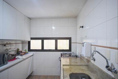 Casa à venda com 100m², 3 quartos e 2 vagas