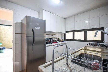 Casa à venda com 100m², 3 quartos e 2 vagas