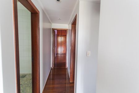 Apartamento para alugar com 164m², 3 quartos e 3 vagasCorredor