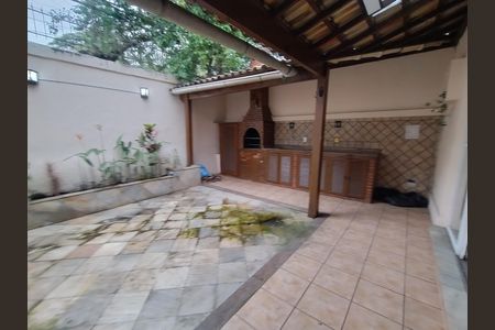 Casa de condomínio para alugar com 96m², 2 quartos e 1 vaga