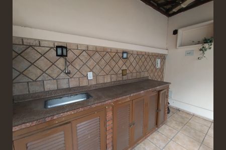 Casa de condomínio para alugar com 96m², 2 quartos e 1 vaga