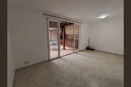 Casa de condomínio para alugar com 96m², 2 quartos e 1 vaga