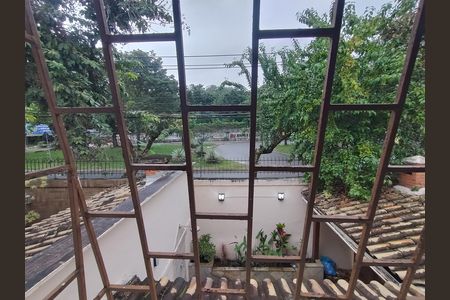 Casa de condomínio para alugar com 96m², 2 quartos e 1 vaga