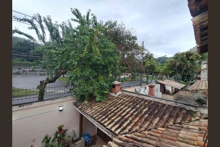 Casa de condomínio para alugar com 96m², 2 quartos e 1 vaga