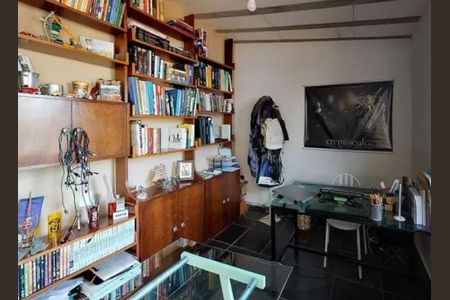 Casa à venda com 5 quartos, 254m² em Perdizes, São Paulo