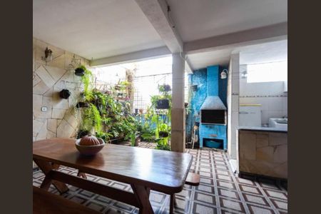 Casa à venda com 177m², 3 quartos e 2 vagas
