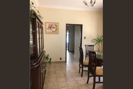 Casa à venda com 4 quartos, 220m² em Vila Olímpia, São Paulo