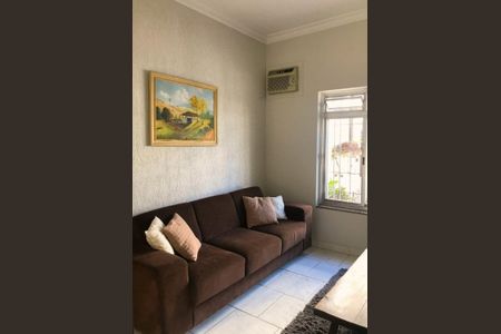 Casa à venda com 220m², 4 quartos e 6 vagas