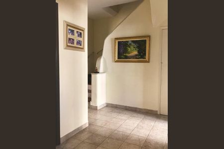 Casa à venda com 220m², 4 quartos e 6 vagas