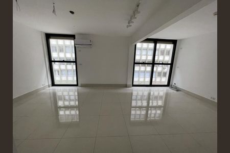 Apartamento à venda com 135m², 1 quarto e 2 vagas