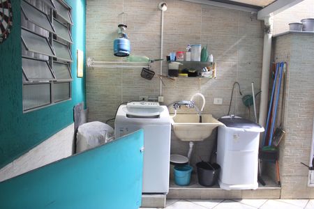 Casa à venda com 180m², 4 quartos e 2 vagasLavanderia e Quintal 