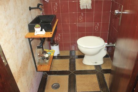 Casa à venda com 180m², 4 quartos e 2 vagasLavabo 
