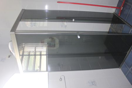 Casa à venda com 180m², 4 quartos e 2 vagasBanheiro social 