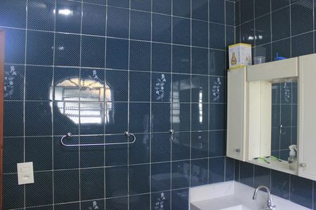 Casa à venda com 180m², 4 quartos e 2 vagasBanheiro da Suíte 