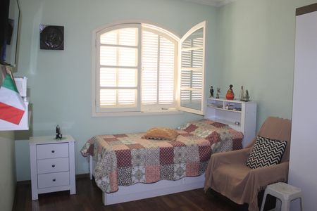 Casa à venda com 180m², 4 quartos e 2 vagasQuarto 4