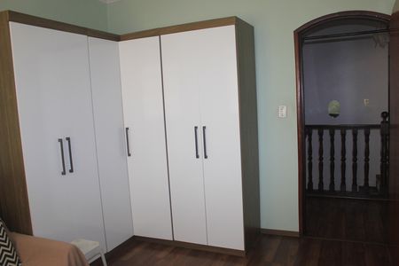 Casa à venda com 180m², 4 quartos e 2 vagasQuarto 4