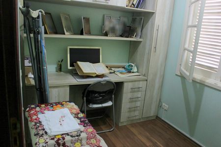 Casa à venda com 180m², 4 quartos e 2 vagasQuarto 2