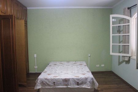 Casa à venda com 180m², 4 quartos e 2 vagasSuíte 