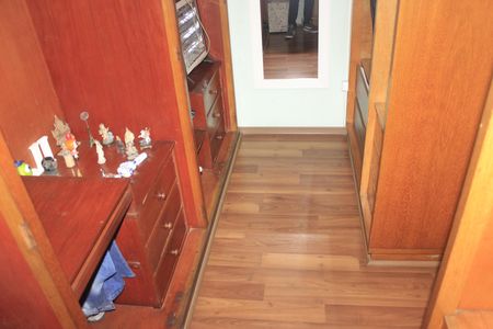 Casa à venda com 180m², 4 quartos e 2 vagasCloset da Suíte 