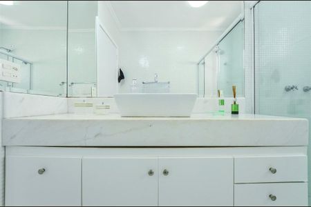 Casa à venda com 264m², 4 quartos e 3 vagas