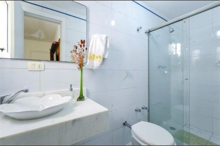 Casa à venda com 264m², 4 quartos e 3 vagas